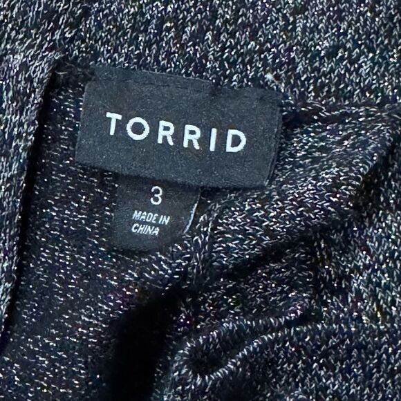 Torrid Metallic Criss Cross Cold Shoulder Top Shimmer New Years NYE Women’s 3XL - Picture 3 of 5